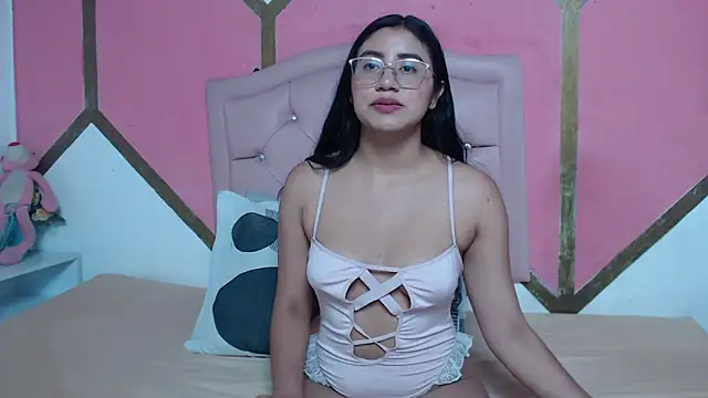 Snapshot of Mia_Wilsom chatting on October 20, 2025, 11:22 am Mia Wilsom online show from October 20, 2025, 11:22 am