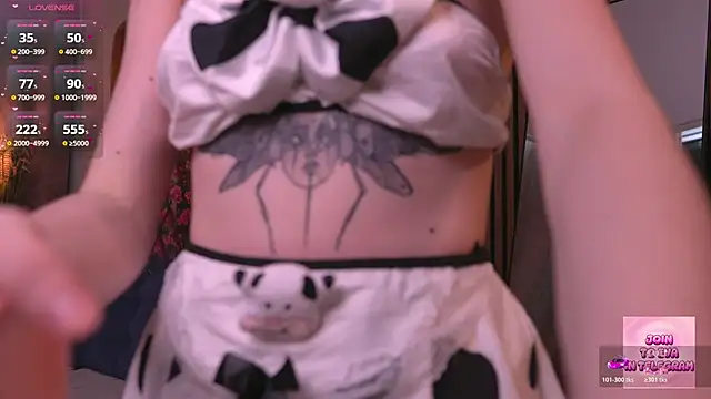 MaryPratt online show from November 4, 2025, 8:12 pm