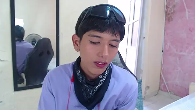 MAXIMILIANO  HOT online show from September 24, 2025, 6:25 pm