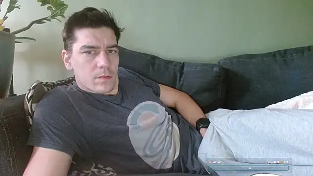 Snapshot of Ador_mask chatting on December 17, 2025, 4:56 pm Ador mask online show from December 17, 2025, 4:56 pm