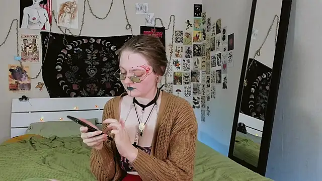 Snapshot of WonderConnie1 chatting on October 27, 2025, 1:56 pm WonderConnie1 online show from October 27, 2025, 1:56 pm