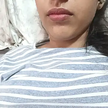 Snapshot of DesiSimran09 chatting on November 2, 2025, 5:12 am DesiSimran09 online show from November 2, 2025, 5:12 am