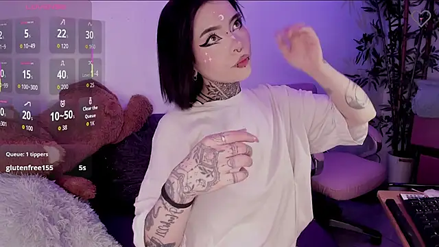 Sammy f uck online show from October 16, 2025, 9:12 pm