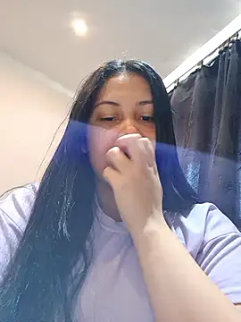 Snapshot of Alessandraa- chatting on October 22, 2025, 12:26 pm Alessandraa- online show from October 22, 2025, 12:26 pm