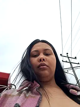 Snapshot of Alessandraa- chatting on April 23, 2026, 9:05 pm Alessandraa- online show from April 23, 2026, 9:05 pm