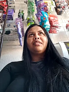 Snapshot of Alessandraa- chatting on October 23, 2025, 3:10 pm Alessandraa- online show from October 23, 2025, 3:10 pm