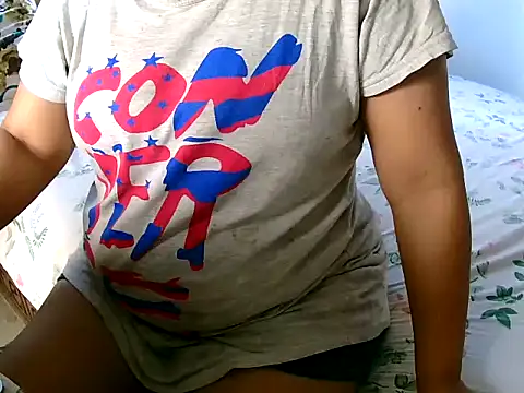 Snapshot of Indian_queen007 chatting on October 6, 2025, 5:52 am Indian queen007 online show from October 6, 2025, 5:52 am