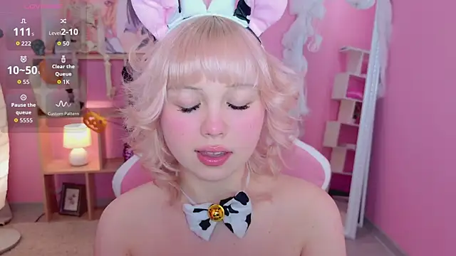 Snapshot of Kyomi_Sun chatting on October 20, 2025, 10:10 pm Kyomi Sun online show from October 20, 2025, 10:10 pm