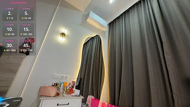 Snapshot of liuli_flower chatting on April 20, 2026, 10:22 pm liuli flower online show from April 20, 2026, 10:22 pm