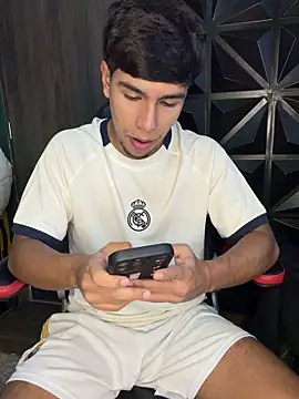 Snapshot of CHR58_ chatting on October 10, 2025, 7:09 am CHR58 online show from October 10, 2025, 7:09 am