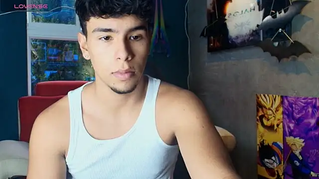 Snapshot of CHR58_ chatting on October 30, 2025, 9:01 pm CHR58 online show from October 30, 2025, 9:01 pm