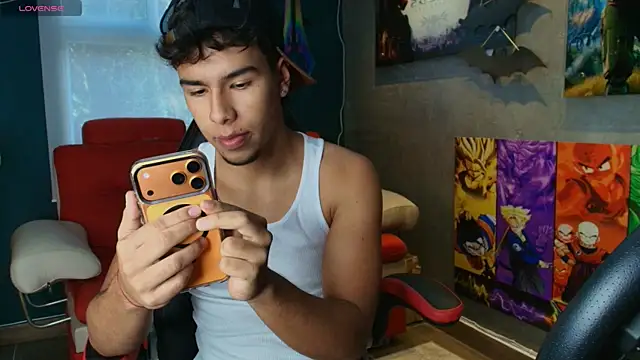 Snapshot of CHR58_ chatting on October 29, 2025, 6:51 pm CHR58 online show from October 29, 2025, 6:51 pm