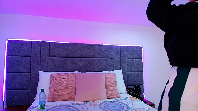 Dakota Megan 69 online show from February 13, 2026, 2:17 pm