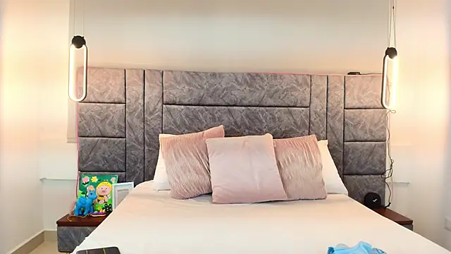 Dakota Megan 69 online show from November 26, 2025, 12:49 pm