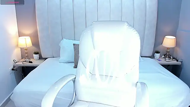 Snapshot of ScarletStarr chatting on November 19, 2025, 4:12 am ScarletStarr online show from November 19, 2025, 4:12 am