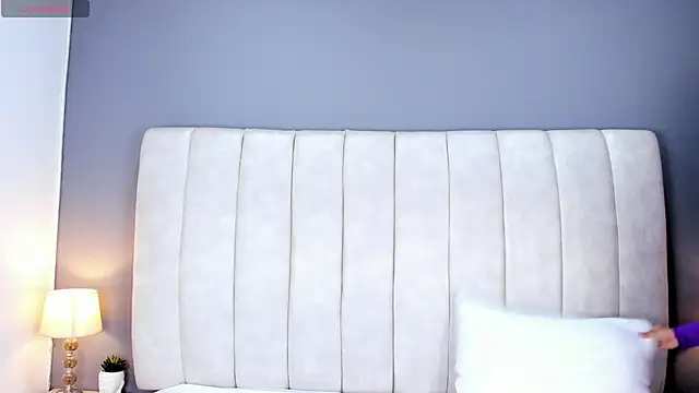 Snapshot of ScarletStarr chatting on November 27, 2025, 4:02 am ScarletStarr online show from November 27, 2025, 4:02 am