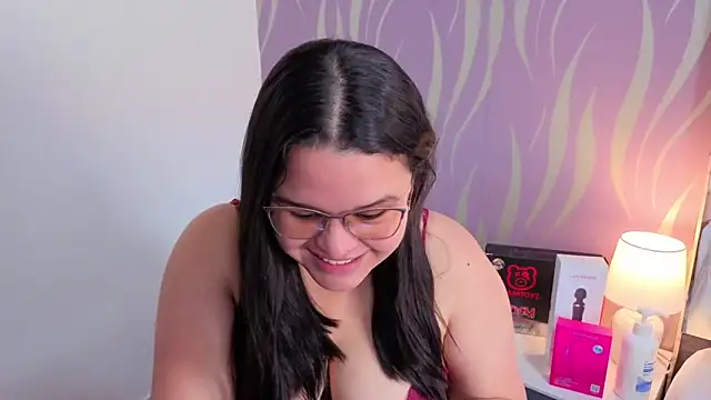 Snapshot of SamanthaPaImer chatting on October 13, 2025, 6:31 pm SamanthaPaImer online show from October 13, 2025, 6:31 pm