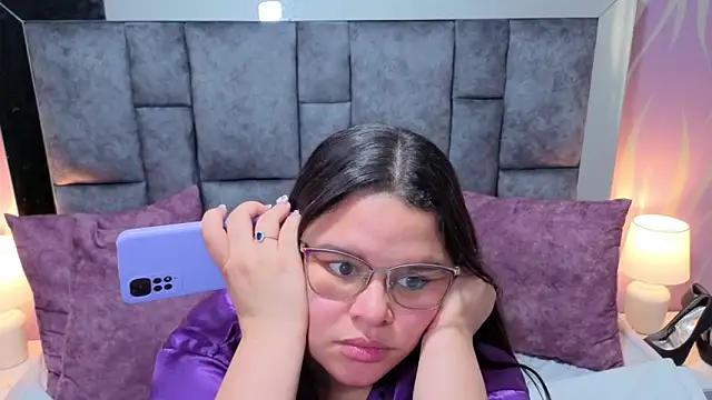 Snapshot of SamanthaPaImer chatting on November 18, 2025, 6:11 pm SamanthaPaImer online show from November 18, 2025, 6:11 pm