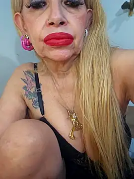 Sweeteangel online show from May 4, 2026, 10:01 pm