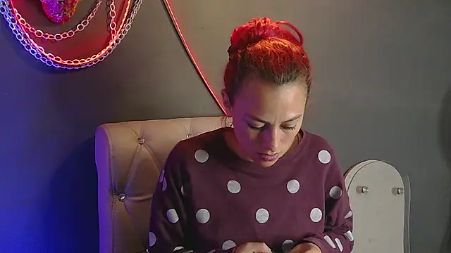 Snapshot of MeganBrown4 chatting on February 19, 2026, 3:20 pm MeganBrown4 online show from February 19, 2026, 3:20 pm