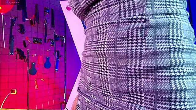 Snapshot of Mr_sadistiic_ chatting on October 10, 2025, 3:40 am Mr sadistiic online show from October 10, 2025, 3:40 am