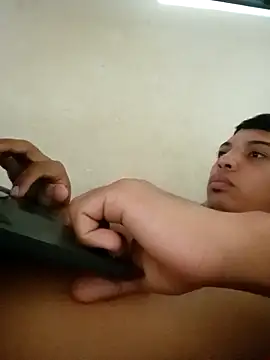 Zoro25  online show from December 17, 2025, 6:40 am