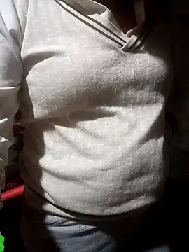 Phuong xxx online show from March 3, 2026, 12:01 pm