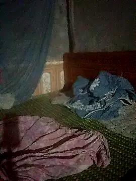 Phuong xxx online show from March 6, 2026, 12:55 pm