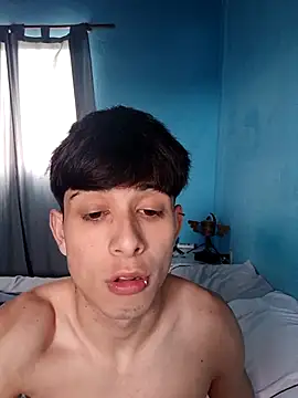 matiatr1112 online show from November 4, 2025, 4:55 pm