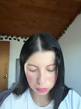 Mia salinass online show from July 25, 2026, 8:26 pm