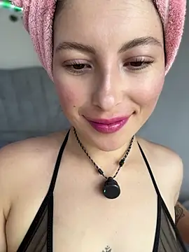 Mia salinass online show from August 4, 2026, 7:18 pm