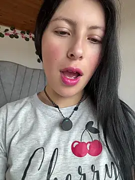Mia salinass online show from July 21, 2026, 6:42 pm