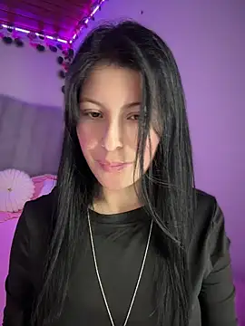 Mia salinass online show from May 2, 2026, 3:56 am