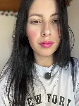 Mia salinass online show from July 28, 2026, 10:31 pm