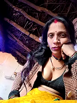 Snapshot of Xx_pooja chatting on November 6, 2025, 7:01 am Xx pooja online show from November 6, 2025, 7:01 am