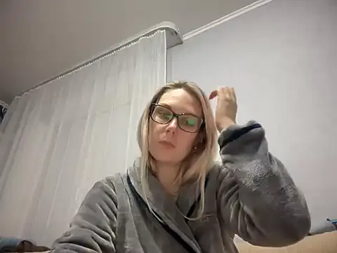 Snapshot of NikexPretty chatting on November 18, 2025, 4:38 am NikexPretty online show from November 18, 2025, 4:38 am