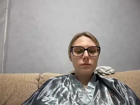 NikexPretty online show from May 3, 2026, 8:34 pm