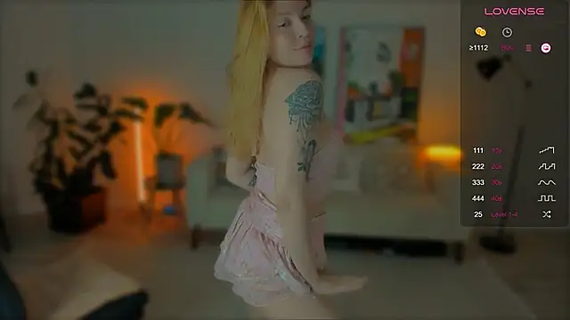 Snapshot of fairy_lele chatting on June 3, 2026, 2:23 am fairy lele online show from June 3, 2026, 2:23 am