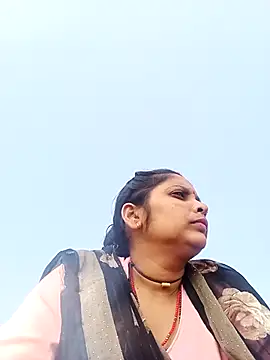 Snapshot of Hot_mamta55 chatting on December 1, 2025, 7:42 am Hot mamta55 online show from December 1, 2025, 7:42 am