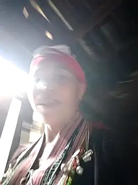 me-cute online show from November 10, 2025, 3:11 am