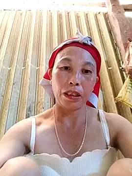 me-cute online show from October 10, 2025, 2:23 am