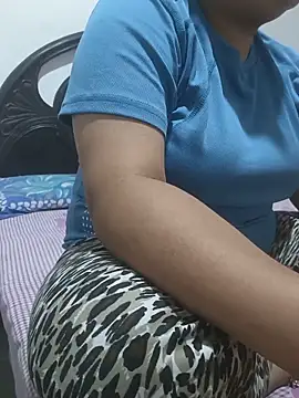 Snapshot of payal_261072_ chatting on June 11, 2026, 3:58 am payal 261072 online show from June 11, 2026, 3:58 am