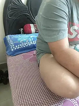 Snapshot of payal_261072_ chatting on October 17, 2025, 3:43 am payal 261072 online show from October 17, 2025, 3:43 am