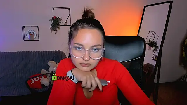 afina crazy online show from October 1, 2025, 11:30 pm