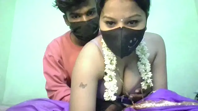 Snapshot of Shneeha_le chatting on October 16, 2025, 9:06 am Shneeha le online show from October 16, 2025, 9:06 am