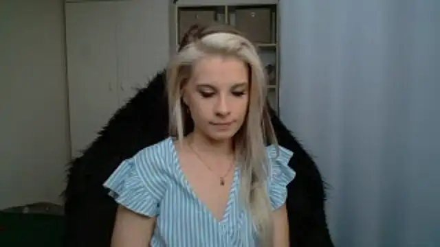 Snapshot of KristineGlow chatting on July 6, 2026, 3:03 pm KristineGlow online show from July 6, 2026, 3:03 pm