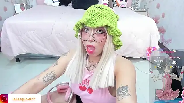 SafiroAgataaa online show from July 17, 2026, 2:53 am