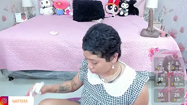 SafiroAgataaa online show from June 28, 2026, 2:40 am