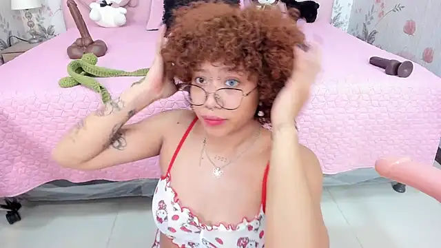 SafiroAgataaa online show from March 4, 2026, 1:46 am