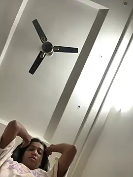 Snapshot of HeerStd chatting on March 26, 2026, 4:22 am HeerStd online show from March 26, 2026, 4:22 am